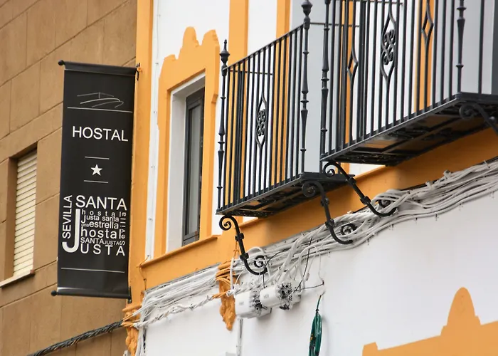 Hostal Sevilla Santa Justa - Adults OnlyAlbergo